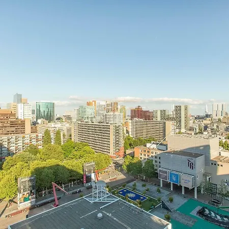 Mycitylofts Calypso Tower *